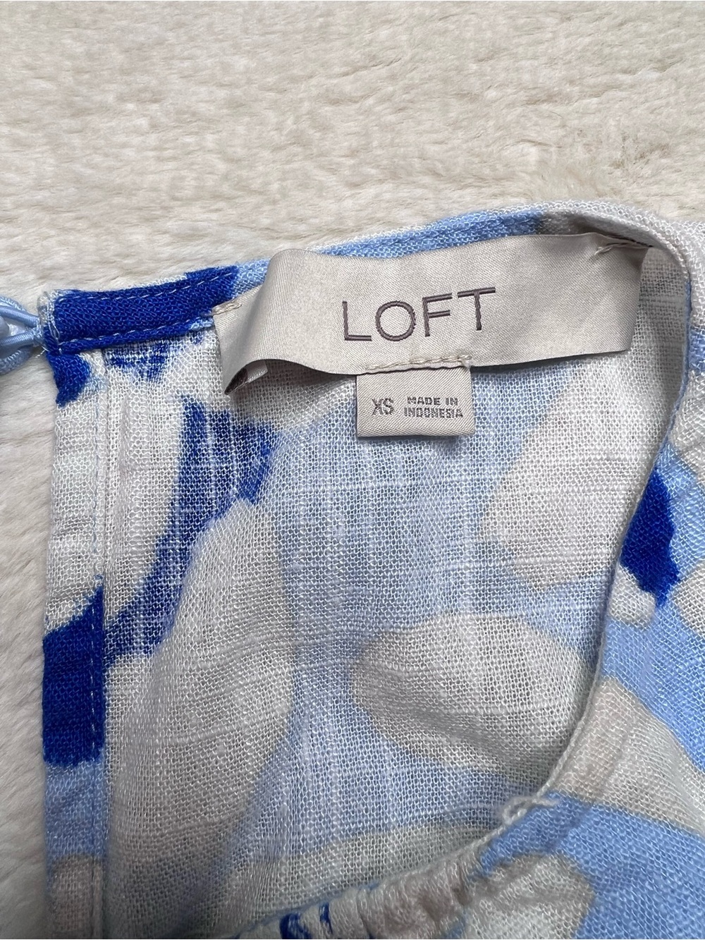 LOFT Blue White Floral Linen Blend Mini Dress XS Puff Sleeve Coastal - Picture 5 of 9